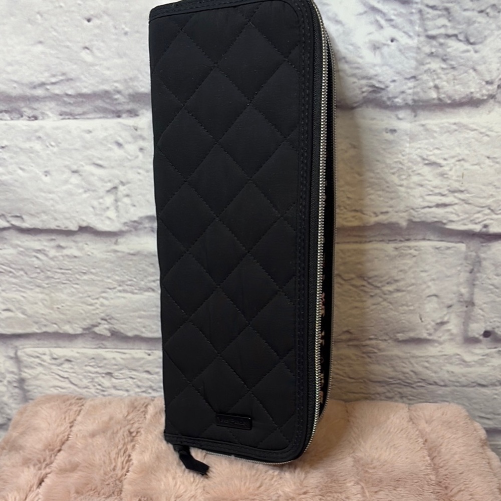 Vera Bradley Black Quilted Zip Curling &Flat iron cover nwt